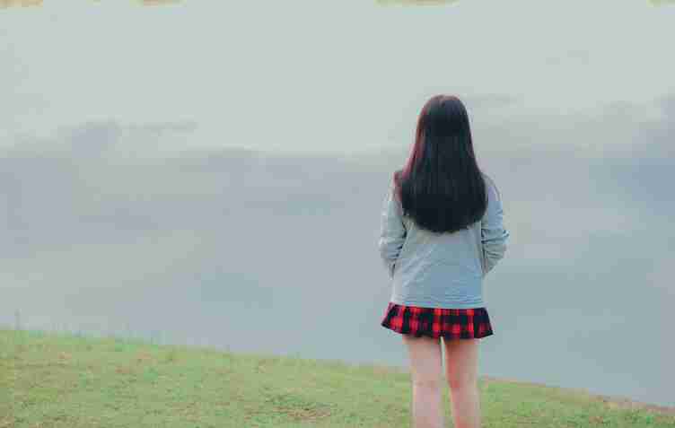 女士夏季时尚女装，简单又时尚的夏季穿搭